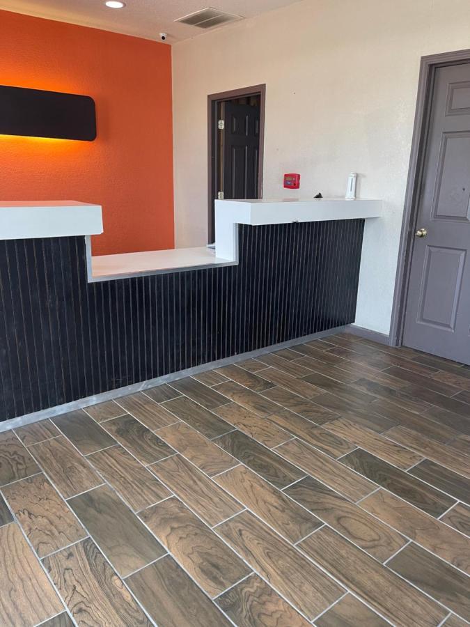 Relax Inn & Suites Маттун Екстер'єр фото