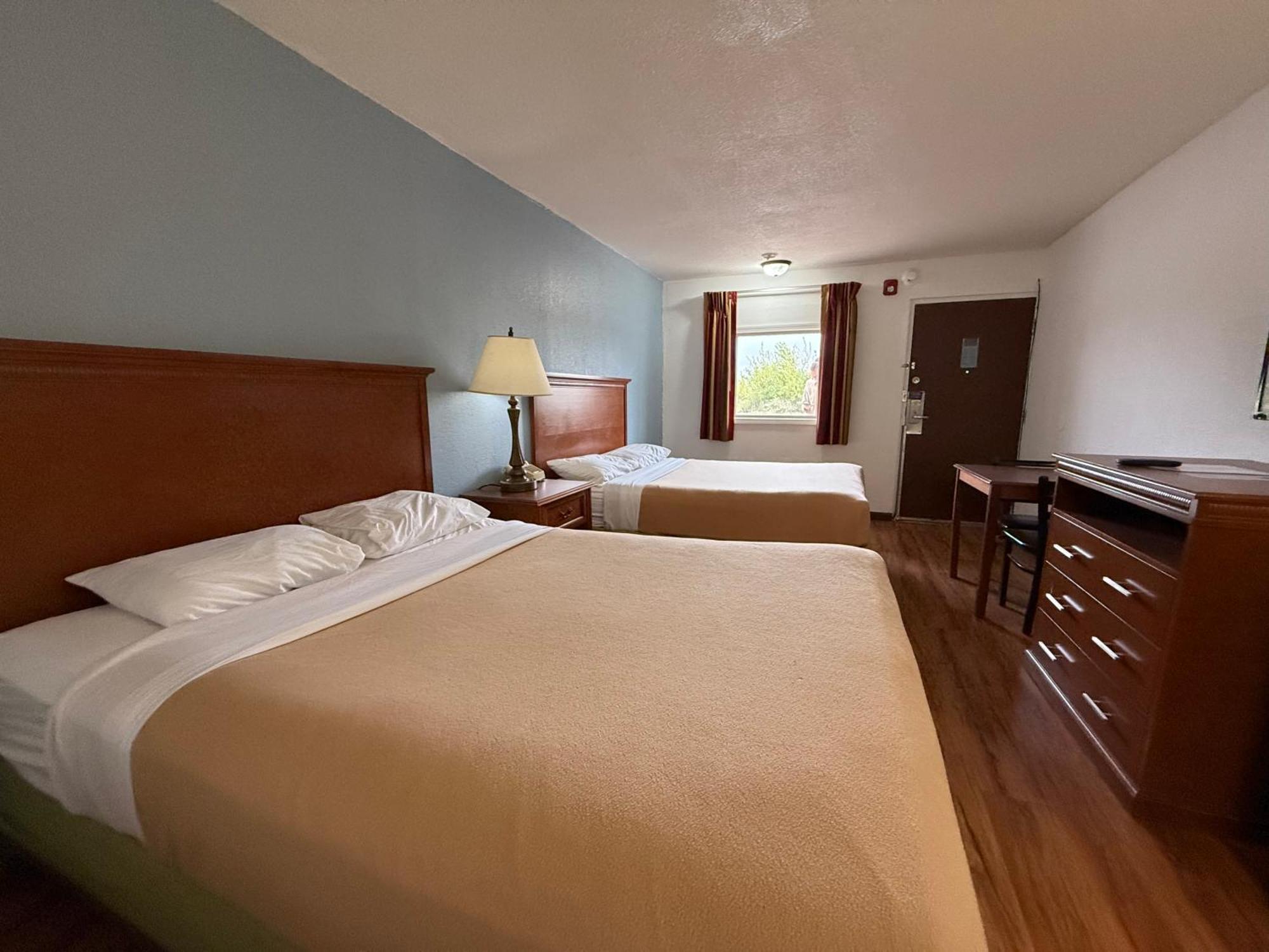 Relax Inn & Suites Маттун Екстер'єр фото