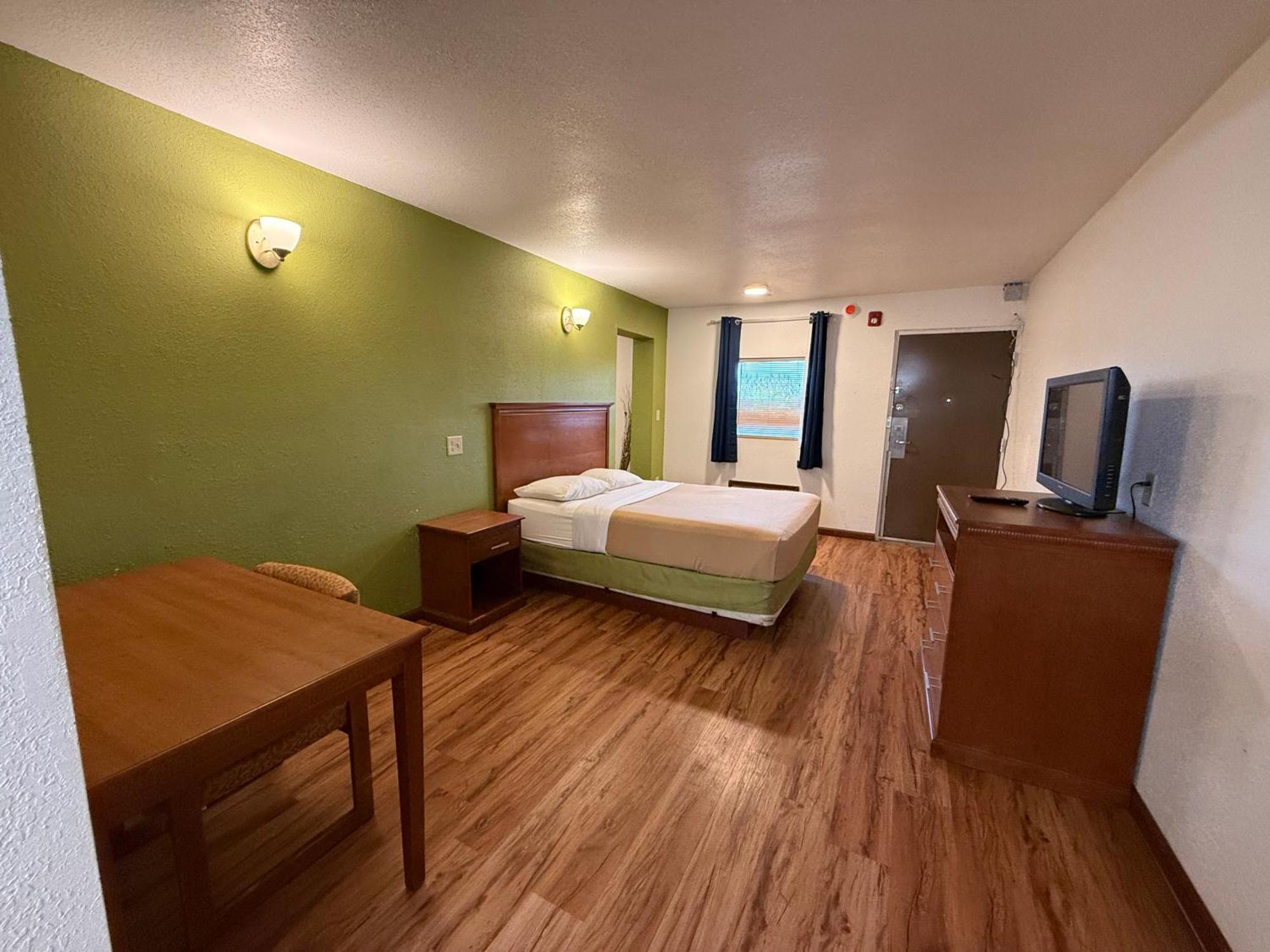 Relax Inn & Suites Маттун Екстер'єр фото